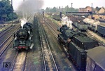 41 1074 wartet mit einem Güterzug die Ausfahrt der 03 2180 vor E 541 in Stendal ab. (30.08.1976) <i>Foto: Wolfgang Bügel</i>