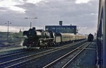 Abschiedsfoto aus dem "Interzonenzug" auf die in Stendal wartende 03 2098 vor E 547 nach Berlin und einer unbekannten 52.80. Glücklicherweise konnte man damals Zugfenster noch öffnen... (05.09.1976) <i>Foto: Wolfgang Bügel</i>