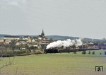 01 0509 verlässt mit P 3023 nach Saalfeld den Haltepunkt Neunhofen (bei Neustadt an der Orla). (05.04.1977) <i>Foto: Joachim Bügel</i>