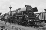 Die zum Bw Dresden-Altstadt gehörende 23 1112 in ihrer Heimatdienststelle. (21.06.1966) <i>Foto: W. A. Reed</i>