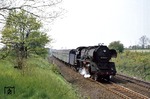 Hinter Jüterbog treffen wir 03 2148 mit P 3514 nach Berlin erneut an. (15.05.1977) <i>Foto: Wolfgang Bügel</i>