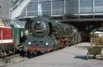 03 0077 mit D 316 "Berlinaren" von Berlin Zoologischer Garten über Neustrelitz, Stralsund-Rügendamm, Sassnitz Hafen, Trelleborg nach Malmö C in Berlin Ostbahnhof. (18.05.1977) <i>Foto: Wolfgang Bügel</i>