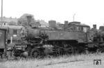 Einige besondere Schätzchen warteten in Görlitz auf ihre Ausmusterung, so auch 91 1110. Die preußische T 9³ wurde 1908 von O&K als "7337 Berlin" geliefert. Nach der Abstellung auf "warten L4" am 20.11.1965 genehmigte die HvM am 14. Juni 1967 deren Ausmusterung mit A-Protokoll Nr. 372/67.  (26.06.1966) <i>Foto: Will A. Reed</i>