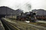 Mit einer sächsischen Länderbahngarnitur am Haken fährt 65 1028 (Bw Leipzig Hbf West) aus dem Leipziger Hauptbahnhof. (04.1967) <i>Foto: Robin Fell</i>