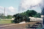 52 8009 wurde vom 15.12.1960 bis 18.01.1961 im RAW Stendal aus der 1943 bei Grafenstaden gebauten 52 1605 rekonstruiert. Die zum Bw Elsterwerda gehörende Lok ist hier bei Großenhain unterwegs und war noch bis Juni 1987 im Einsatz.  (17.09.1977) <i>Foto: Wolfgang Bügel</i>