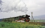 Bei typischen Sonderfahrtswetter ist 35 1074 bei Neustadt an der Orla untwegs. (24.09.1977) <i>Foto: Wolfgang Bügel</i>