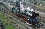 03 0059 holt die Leerwagengarnitur des D 514 (Bln-Lichtenberg - Stralsund) am Wriezener Bahnhof in Berlin ab. (31.07.1977) <i>Foto: Wolfgang Bügel</i>