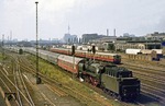 Mit dem Leerpark des D 378 ist 01 2120 in Berlin-Warschauer Straße auf dem Weg nach Rummelsburg. (28.08.1977) <i>Foto: Wolfgang Bügel</i>