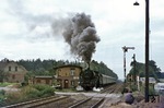 03 2128 (Bw Wittenberge) vor P 3516 im Haltepunkt Klebitz zwischen Wittenberg und Jüterbog. (20.09.1977) <i>Foto: Wolfgang Bügel</i>