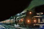 Nur freitags verkehrte der D 505/506 mit einer Leipziger 03 bis Saalfeld. Hier wartet 03 2058 vor der Rückleistung des D 506. (06.01.1978) <i>Foto: Wolfgang Bügel</i>