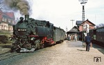 In Bertsdorf trennen sich die Strecken nach Jonsdorf und Oybin. 99 1746 wird mit ihrem P 14488 nach Jonsdorf weiterfahren. (29.03.1978) <i>Foto: Wolfgang Bügel</i>