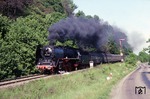 01 2114 rauscht mit E 805 nach Saalfeld durch Haynsburg, südlich von Zeitz. (06.06.1980) <i>Foto: Wolfgang Bügel</i>