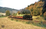 Bei Oberloquitz hat 95 0010 wieder Fahrt aufgenommen und wird gleich ins damals unerreichbare Sperrgebiet von Probstzella entschwinden. (12.10.1977) <i>Foto: Wolfgang Bügel</i>