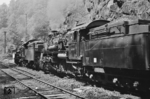 58 201 und 58 209 kurz vor dem Edle Krone Tunnel. (22.06.1966) <i>Foto: Will A. Reed</i>
