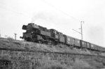 65 1049 wurde 1956 vom  VEB Lokomotivbau "Karl Marx" in Babelsberg gebaut. Hier ist sie mit einem Personenzug nahe Freital-Hainsberg unterwegs. Sie blieb als Museumslok erhalten. (23.06.1966) <i>Foto: Will A. Reed</i>