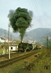 Die Blamage mit dem Fehlversuch der Flamme wollte Lokführer Karl-Friedrich Isidor natürlich so nicht stehen lassen. Also musste Heizer Heinz Czebulla erneut ran - und es funktionierte wieder nicht... (16.10.1977) <i>Foto: Wolfgang Bügel</i>