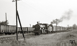 38 2501 (Bw Köthen) mit dem samstäglichen P 678 im Bahnhof Alten auf dem Weg nach Aschersleben. (01.07.1967) <i>Foto: Hans-Joachim Simon (Archiv Ludger Kenning)</i>
