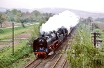Einen Tag später begegnet uns der Intraflug-Sonderzug mit 01 204 und 62 015 bei Kubschütz auf dem Weg nach Zittau. (16.05.1978) <i>Foto: Joachim Bügel</i>