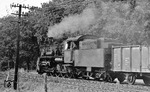 Und noch ein freundlicher Gruß des Heizers der 58 1522 zwischen Weißbach und Wiesenburg. (04.10.1975) <i>Foto: Burkhard Wollny</i>