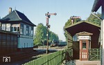 03 2105 fährt mit P 5425 in den Bahnhof Hedersleben-Wedderstedt an der Strecke Aschersleben - Halberstadt ein. (08.10.1978) <i>Foto: Wolfgang Bügel</i>