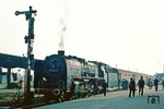 Im Bahnhof Halberstadt steht 01 2114 bereit, um P 8433 nach Magdeburg zu bringen. (09.10.1978) <i>Foto: Wolfgang Bügel</i>