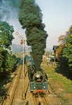 Bei der Ausfahrt aus Wetterzeube drehte der Heizer der 01 0529 ordentlich am Ölbrenner. (12.10.1978) <i>Foto: Wolfgang Bügel</i>
