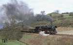 44 0231 mit dem Übergabezug 74445 aus Saalfeld kurz vor Unterwellenborn.  (18.04.1980) <i>Foto: Joachim Bügel</i>