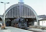 01 1511 wartet mit P 3025 in Gera auf die Ausfahrt nach Saalfeld. (05.06.1980) <i>Foto: Wolfgang Bügel</i>