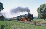 Zwischen Crossen an der Elster und Bad Köstritz rauscht 01 2114 mit E 805 an der Blockstelle Caaschwitz vorbei. (06.06.1980) <i>Foto: Wolfgang Bügel</i>