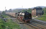 Mit E 807 nach Saalfeld am Haken fährt 01 2114 aus dem Bahnhof Bad Köstritz. (07.06.1980) <i>Foto: Wolfgang Bügel</i>