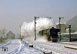 Hinter P 3004 folgte 44 0757 mit Dg 55444 in Orlamünde. (06.01.1979) <i>Foto: Wolfgang Bügel</i>