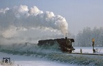 44 0698 mit Dg 55445 in Höhe des Einfahrvorsignals von Orlamünde. (06.01.1979) <i>Foto: Wolfgang Bügel</i>
