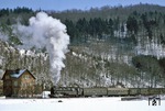 95 0016 verlässt mit P 18004 nach Saalfeld den Haltepunkt Hüttengrund. (28.02.1979) <i>Foto: Wolfgang Bügel</i>