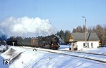 Mit P 18005 nach Sonneberg verlässt 95 0036 den Bahnhof Ernstthal. (28.02.1979) <i>Foto: Wolfgang Bügel</i>