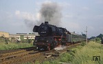 41 1144 verlässt mit den aus Lowa-Wagen bestehenden P 6454 nach Oebisfelde den Bahnhof Meitzendorf. (08.06.1979) <i>Foto: Joachim Bügel</i>