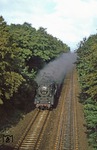 Bei Wolferode (zwischen Blankenheim Trennungsbf und Lutherstadt Eisleben) klappte es dann doch noch mit der Sonne, als 62 015 mit ihrem Sonderzug angeräuchert kam. (15.09.1979) <i>Foto: Wolfgang Bügel</i>