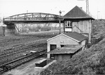 Das Stellwerk "Rr" in Düsseldorf-Rath an seinem jetzigen Standort.  (1970) <i>Foto: BD Wuppertal (Säuberlich)</i>