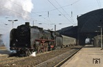 01 2016 nimmt mit D 671 (Berlin - Dresden) in Dresden-Neustadt die letzte Etappe zum Hauptbahnhof in Angriff. (07.03.1977) <i>Foto: Peter Schiffer</i>
