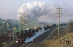 44 0305 (44 1305, Lokfabrik Chrzanow/Polen, Baujahr 1942) mit Üg 74445 am 2. Weihnachtsfeiertag 1979 auf dem Weg nach Unterwellenborn. (26.12.1979) <i>Foto: Joachim Bügel</i>