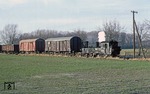 Mit Ng 66963 nach Oschatz befindet sich 99 1564 kurz vor Schweta. (28.12.1979) <i>Foto: Joachim Bügel</i>