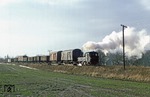 Hinter Schweta kommt 99 1564 mit Ng 66963 nach Oschatz wieder in Schwung. (28.12.1979) <i>Foto: Joachim Bügel</i>