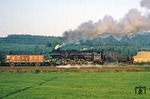 Tatkräftige Unterstützung liefert Schiebelok 52 8036 am Dg 50272 (Kamenz - Arnsdorf). (04.09.1980) <i>Foto: Wolfgang Bügel</i>