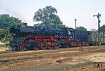 Der Aufenthalt des P 6454 im Bahnhof Haldensleben wurde für eine Porträtaufnahme der 1938 bei Schichau in Elbing gebaute 41 1137 genutzt. (07.09.1980) <i>Foto: Wolfgang Bügel</i>