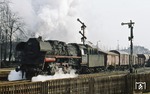 Ausfahrt der 58 3034 im Bahnhof Döbeln. (08.03.1977) <i>Foto: Peter Schiffer</i>