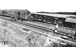 Entgleisung auf der Strecke Werdau - Weida nahe Teichwolframsdorf. (1964) <i>Foto: Slg. Erich Preuß</i>