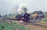 Ausfahrt des P 3025 nach Saalfeld (Saale) mit 01 0517 in Bad Köstritz. (18.04.1981) <i>Foto: Wolfgang Bügel</i>