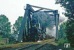 Auf dem Weg nach Oebisfelde überquert 41 1132 hinter Haldensleben den Mittellandkanal. (07.09.1980) <i>Foto: Wolfgang Bügel</i>