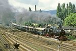 95 0027 fährt mit Sonderzug D 24406 (Pullman-Wagen / CIWL) aus dem Bahnhof Saalfeld (Saale). (28.05.1981) <i>Foto: Wolfgang Bügel</i>