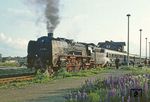 Der Bahnhof Niederpöllnitz war in der Abendsonne noch gut ausgeleuchtet, was spontan für einen weiteren Fotohalt genutzt wurde. (28.05.1981) <i>Foto: Joachim Bügel</i>
