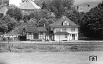 Der Bahnhof Zwinge lag unmittelbar an der innerdeutschen Grenze auf DDR-Gebiet an der Bahnstrecke Herzberg-Rhumspringe-Bischofferode-Bleicherode. Die Deutsche Reichsbahn gab 1972 den Verkehr zwischen Zwinge und Bischofferode auf. (20.06.1972) <i>Foto: Johannes Glöckner</i>